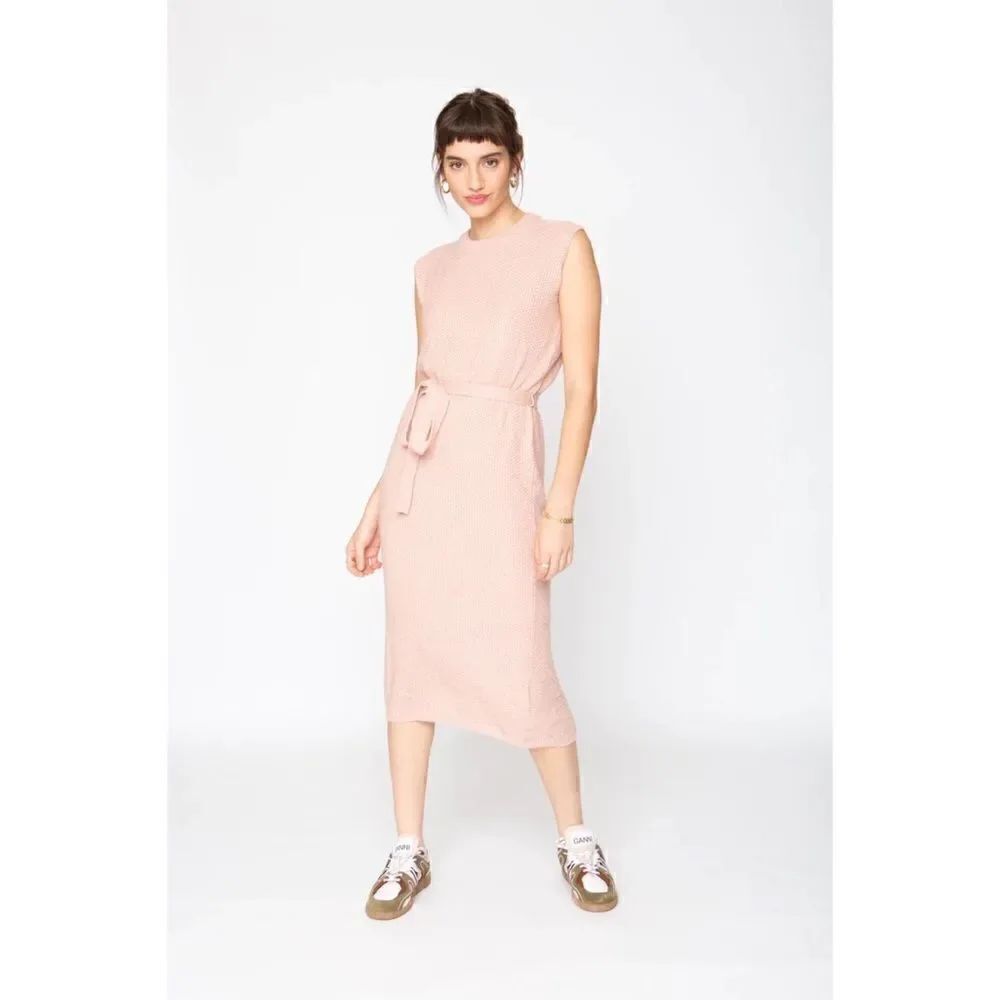 Anthropologie - Callahan Belted Knit Midi Dress - Mauve